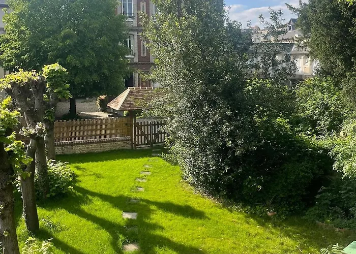 度假居 Atypical House *